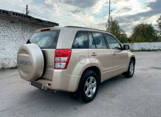 Образец цвета ZDK CLEAR BEIGE на автомобиле - №3