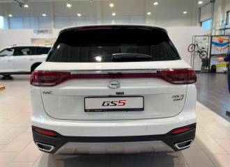 Образец цвета A09 SNOW WHITE на автомобиле - №3