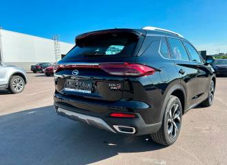 Образец цвета A08 CLASSIC BLACK на автомобиле - №3