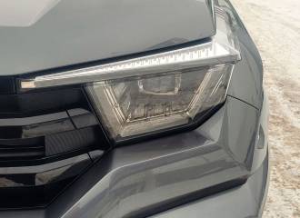 Образец цвета DX NEBULA GREY на автомобиле - №1