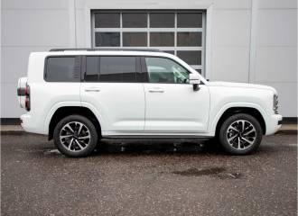 Образец цвета 9F PURE WHITE на автомобиле - №2