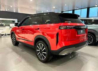 Образец цвета NL BLOODSTONE RED на автомобиле - №3