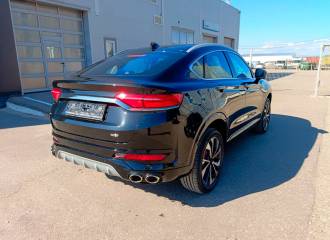 Образец цвета B10 MIDNIGHT BLACK на автомобиле - №3