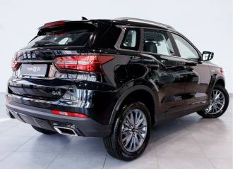 Образец цвета BLACK на автомобиле - №2