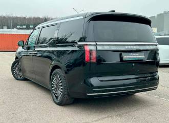 Образец цвета DARK BLACK на автомобиле - №2