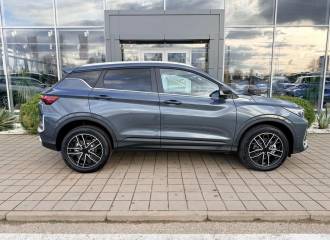 Образец цвета C14 BASALT GREY на автомобиле - №3