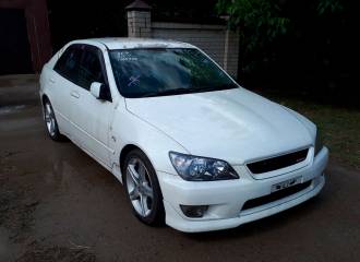 Образец цвета 062 WHITE CRYSTAL SHINE на автомобиле - №1