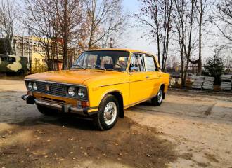 Образец цвета 299 ТАКСИ на автомобиле - №1