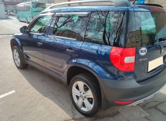 Образец цвета LF5Q MODRA STORM/STORM BLAU на автомобиле - №3