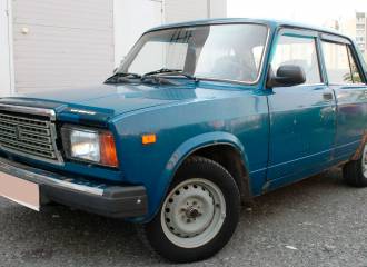 Образец цвета 410 МАГЕЛЛАН на автомобиле - №1