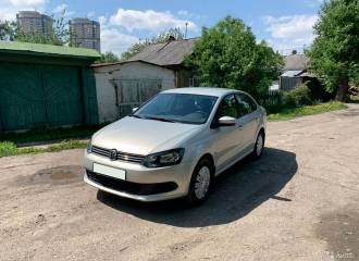 Образец цвета LR7L SILVER LEAF WHITE GOLD на автомобиле - №1