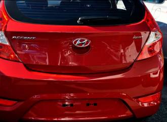 Образец цвета Y2R PULSE RED на автомобиле - №1