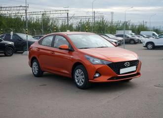 Образец цвета R7R BURNT ORANGE на автомобиле - №2