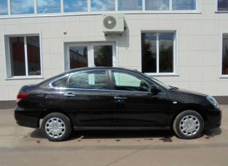 Образец цвета Z11 ENIGMA BLACK на автомобиле - №1