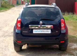 Образец цвета D42 BLEU NAVY на автомобиле - №3