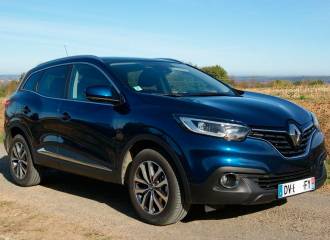 Образец цвета RPR BLEU COSMOS на автомобиле - №2