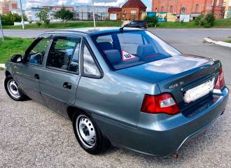 Образец цвета GNJ ARTEMIS GREY на автомобиле - №3