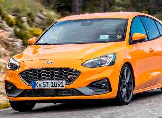 Образец цвета 7409 ORANGE FURY на автомобиле - №1