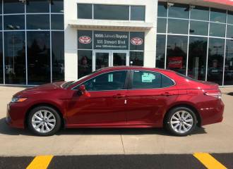 Образец цвета 3T3 RUBY FLARE на автомобиле - №1