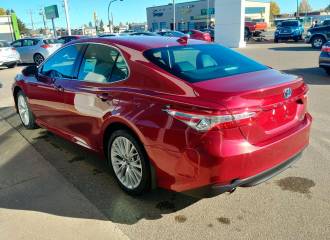 Образец цвета 3T3 RUBY FLARE на автомобиле - №2