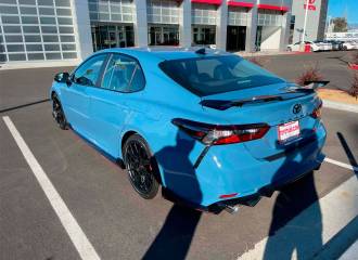 Образец цвета 8W2 GREYISH BLUE на автомобиле - №2