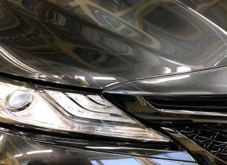 Образец цвета 219 PRECIOUS BLACK на автомобиле - №1