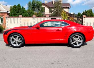 Образец цвета 74 VICTORY RED на автомобиле - №1