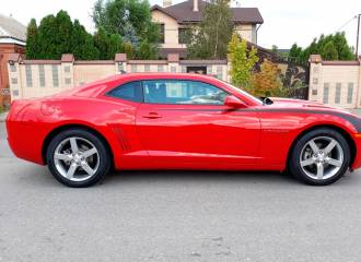 Образец цвета 74 VICTORY RED на автомобиле - №2