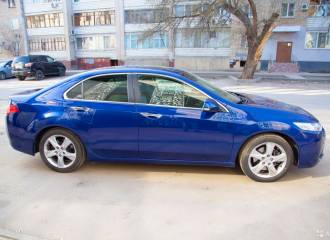 Образец цвета B553P COBALT BLUE на автомобиле - №3