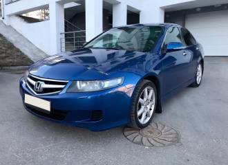 Образец цвета B536P ROYAL BLUE на автомобиле - №0