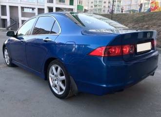 Образец цвета B536P ROYAL BLUE на автомобиле - №3