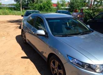 Образец цвета B564M CELESTIAL BLUE на автомобиле - №1