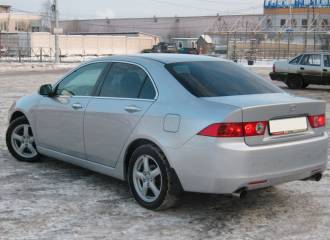 Образец цвета NH623M SATIN SILVER на автомобиле - №2