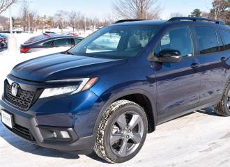 Образец цвета B588P OBSIDIAN BLUE на автомобиле - №3