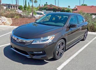 Образец цвета YR600M NEW BLACKISH TITANIUM на автомобиле - №0