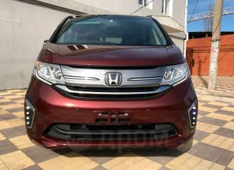 Образец цвета R543P CARNELIAN RED на автомобиле - №0