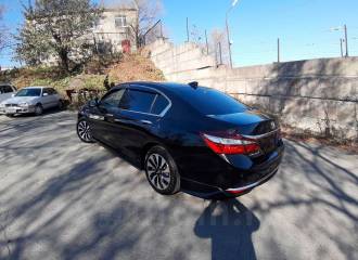 Образец цвета NH812P PREMIUM SPARKLE BLACK на автомобиле - №3