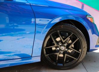 Образец цвета B593M NEW SPORTY BLUE на автомобиле - №2