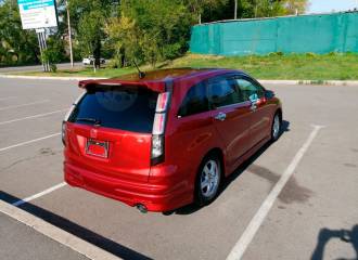 Образец цвета R539P PASSION RED на автомобиле - №2