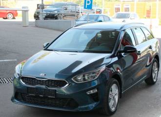 Образец цвета CB7 COSMOS BLUE на автомобиле - №2