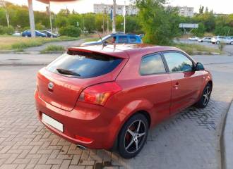 Образец цвета O4 MARS RED на автомобиле - №2