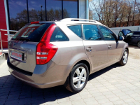KIA 8Q | PEWTER BEIGE (ZYPERNBEIGE) 3