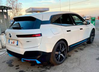 Образец цвета 300 ALPINWEISS III на автомобиле - №2