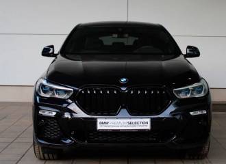 Образец цвета 668 SCHWARZ II/BONNET FLUID BLACK на автомобиле - №3