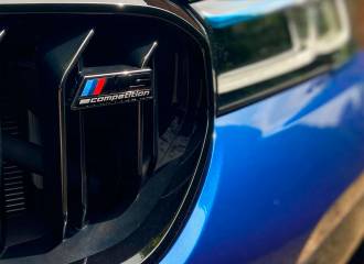 Образец цвета 381 LE MANS BLAU на автомобиле - №2