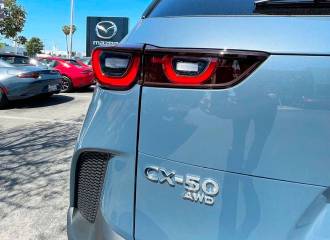 Образец цвета 47C POLYMETAL GREY на автомобиле - №1