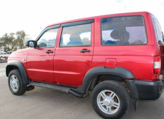 Образец цвета 748 MALINA на автомобиле - №3