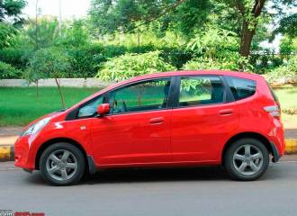 Образец цвета R513 LIBERTY RALLY RED на автомобиле - №1