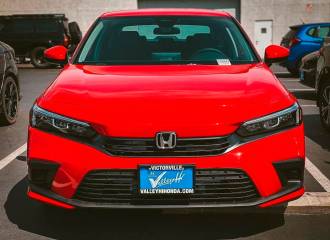 Образец цвета R513 LIBERTY RALLY RED на автомобиле - №3