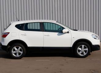 Образец цвета 326 SUPER WHITE на автомобиле - №1